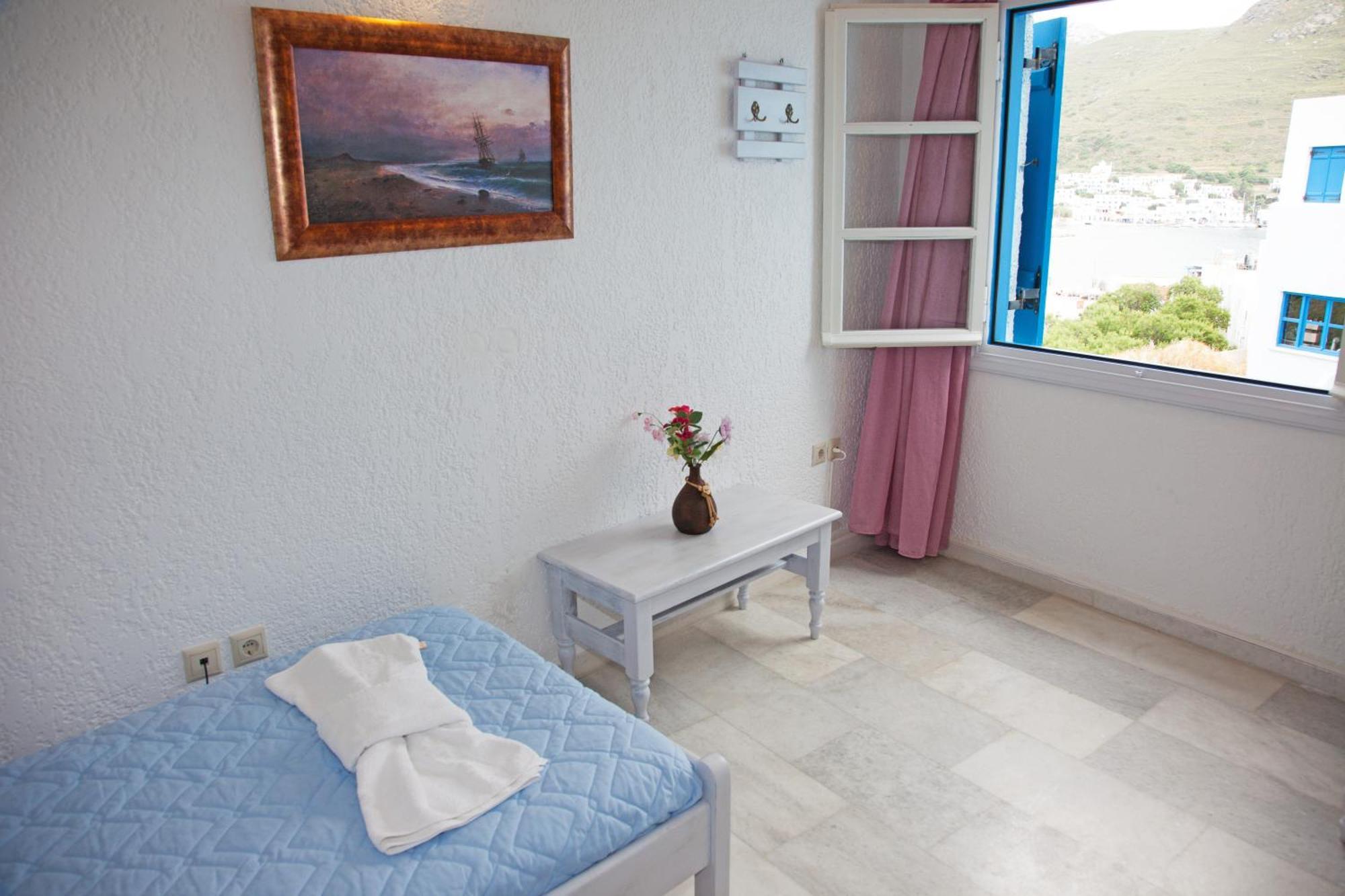 St.George Valsamitis Otel Katápola Oda fotoğraf